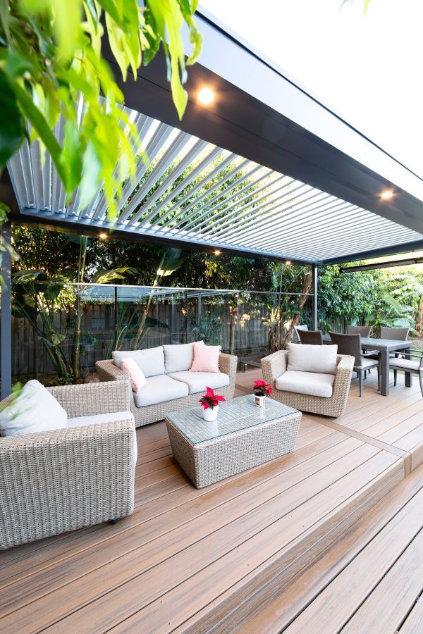 Louvre Patio Roof Bellfield