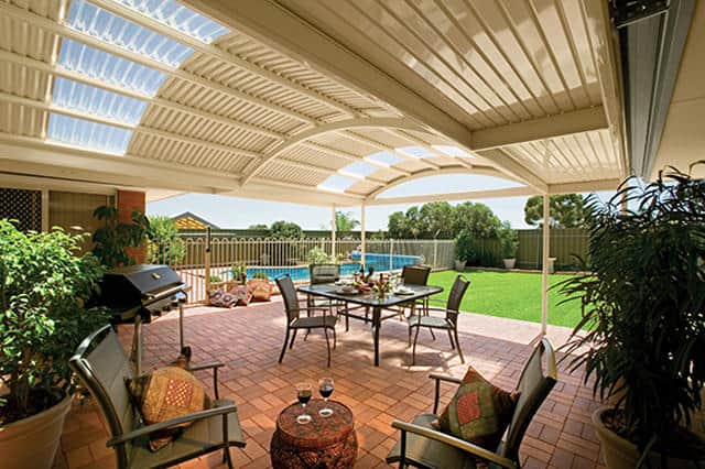 Centenary-multispan-curve-entertaining-area-Verandah1